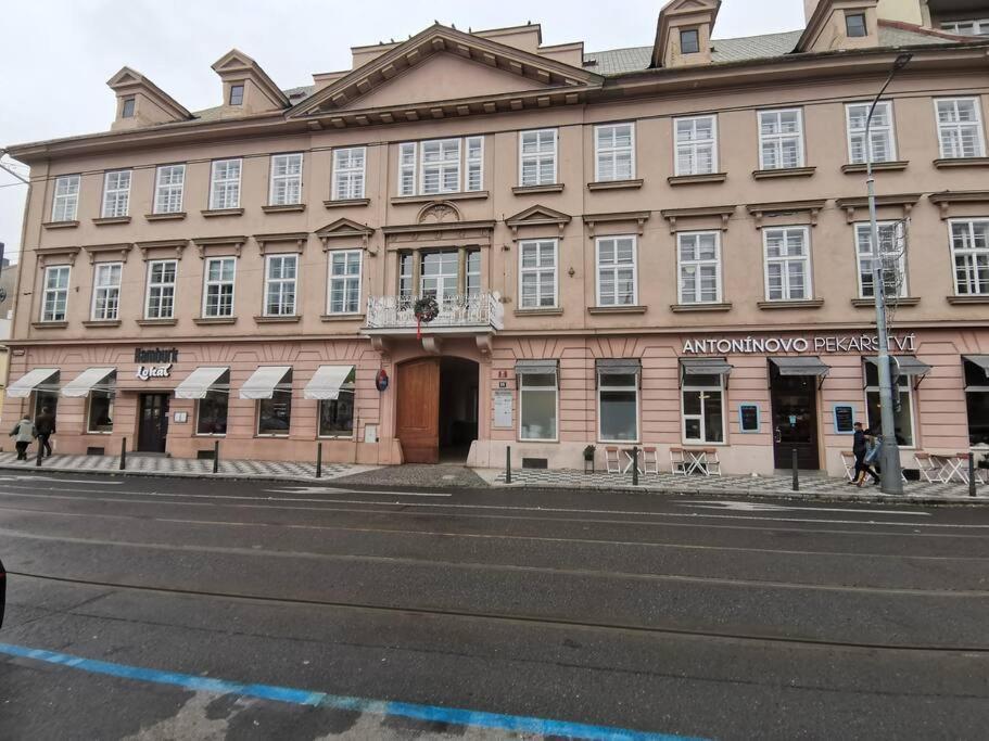 Auriapartments Karlin 2Kk S Terasou A Parkovanim Прага Екстер'єр фото