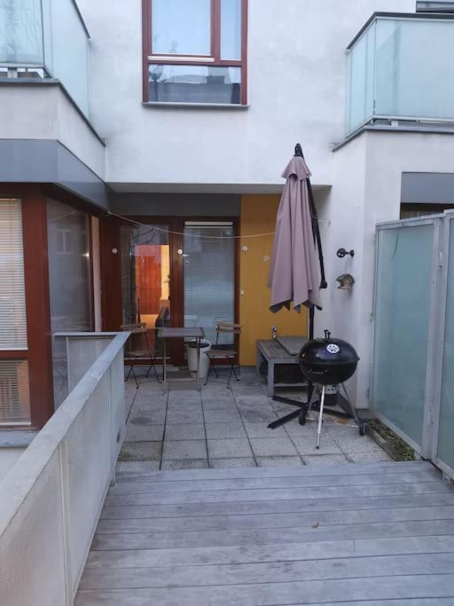Auriapartments Karlin 2Kk S Terasou A Parkovanim Прага Екстер'єр фото