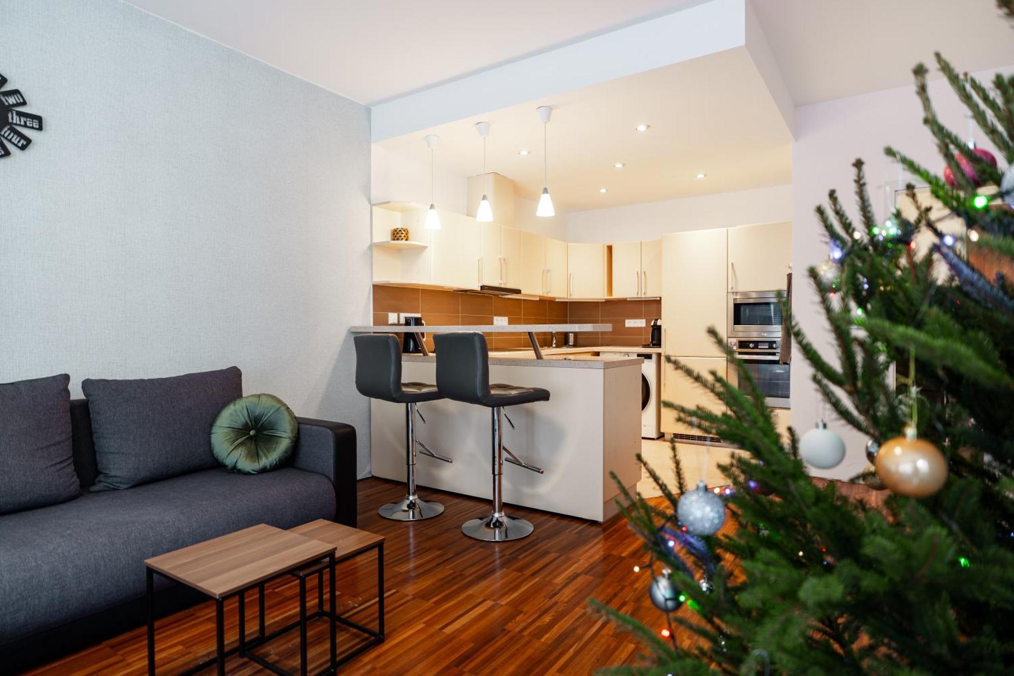 Auriapartments Karlin 2Kk S Terasou A Parkovanim Прага Екстер'єр фото